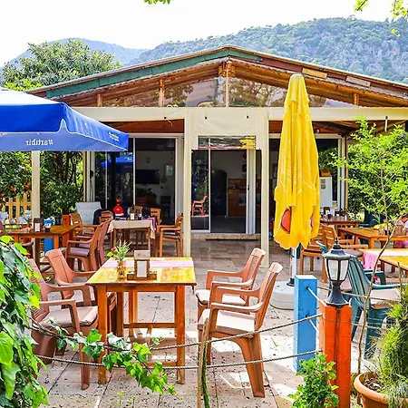 Bed and breakfast Three Islands